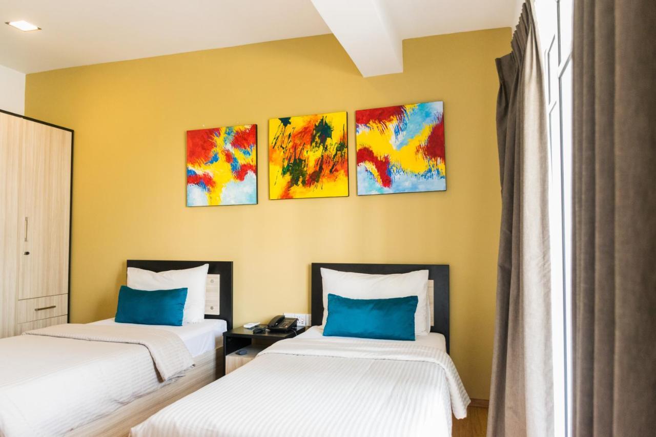 Amber Fr 16 - Colombo Apartment Bagian luar foto