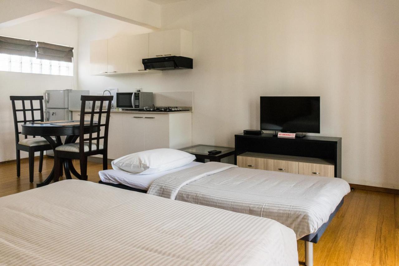 Amber Fr 16 - Colombo Apartment Bagian luar foto