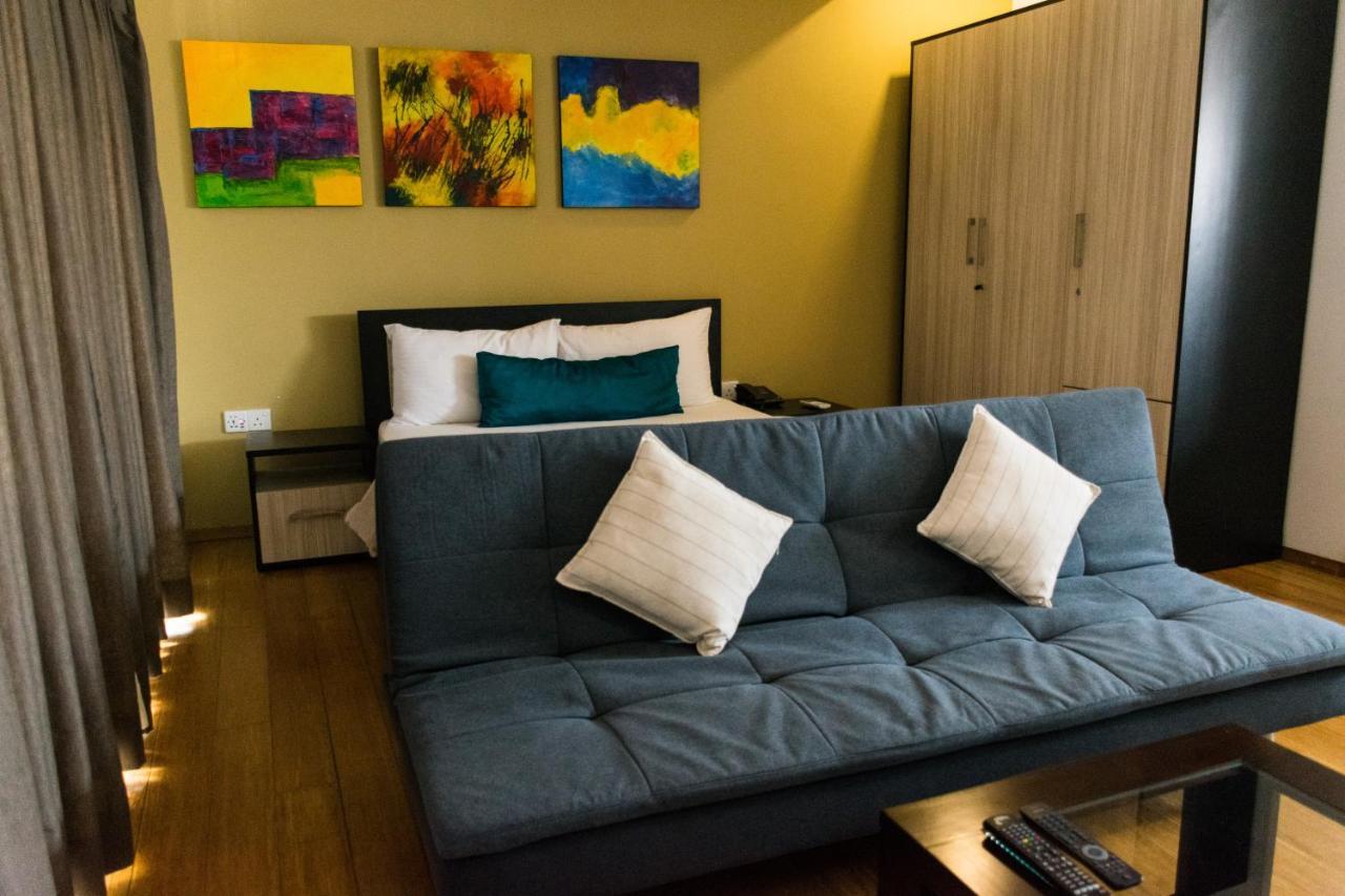 Amber Fr 16 - Colombo Apartment Bagian luar foto